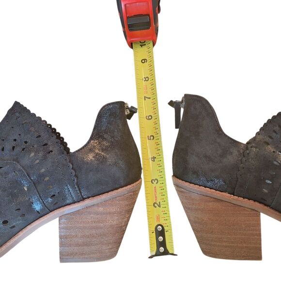 Sofft Millard Peep-Toe Bootie Black Leather Scalloped Laser Cut Zip COMFORT 10 - Picture 8 of 16